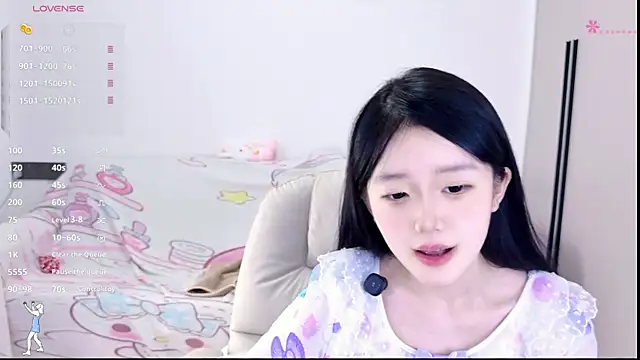 KylinKylin online show from June 6, 2026, 3:50 pm