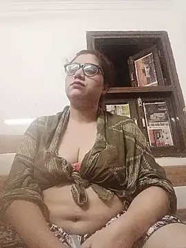 yourchahat27 online show from June 8, 2026, 7:25 pm