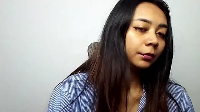 Snapshot of KristieOrtmann chatting on July 2, 2026, 6:19 am KristieOrtmann online show from July 2, 2026, 6:19 am