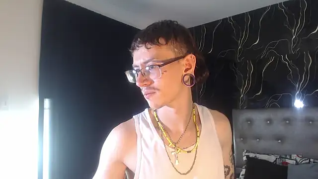 Ryan Owenss online show from June 18, 2026, 4:33 am
