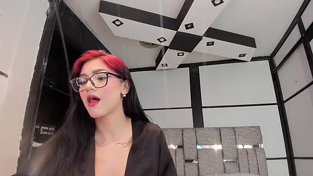 Snapshot of Nezukoo_1 chatting on June 4, 2026, 9:52 pm Nezukoo 1 online show from June 4, 2026, 9:52 pm