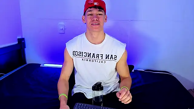 Luke Muscle online show from June 5, 2026, 2:01 pm