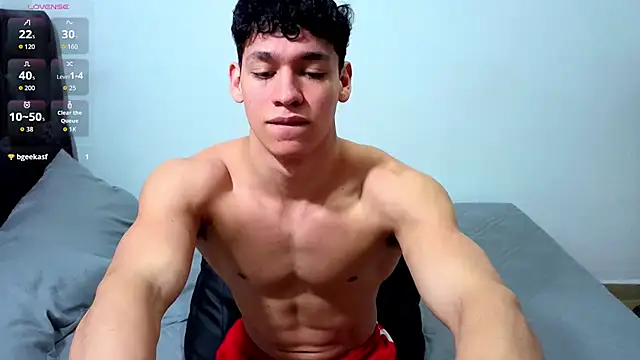 Luke Muscle online show from June 28, 2026, 1:01 am