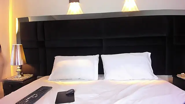 GreyCeleste online show from June 26, 2026, 4:29 am