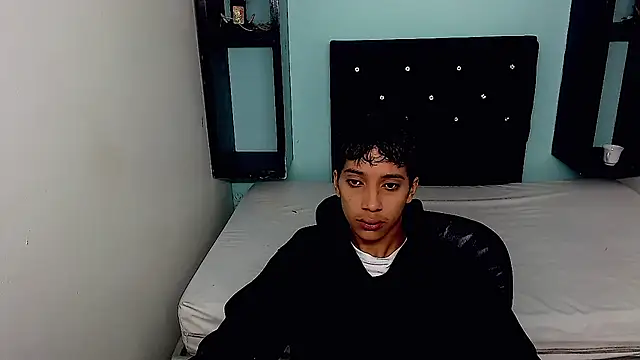 jl brayan12 online show from June 17, 2026, 4:28 pm