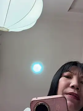 qinqin520 online show from June 14, 2026, 6:25 am