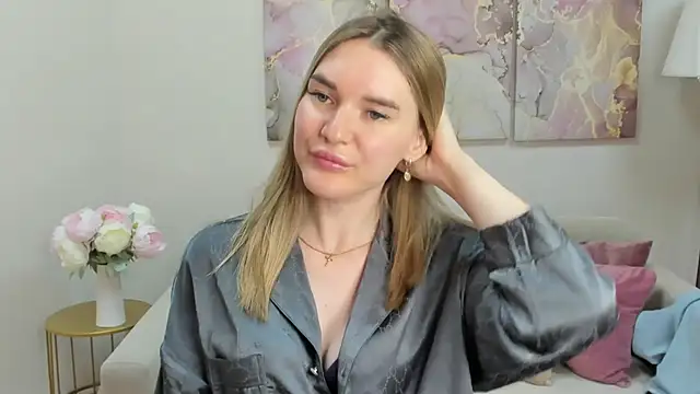 RoxyReignn online show from June 11, 2026, 12:32 am