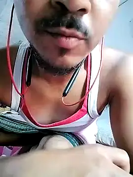 Snapshot of bisexualpratyush1996 chatting on June 18, 2026, 2:21 am bisexualpratyush1996 online show from June 18, 2026, 2:21 am