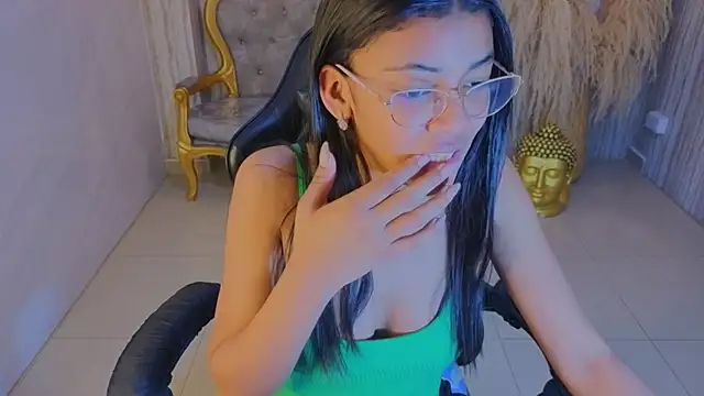 valentina gomez s online show from June 29, 2026, 1:22 pm