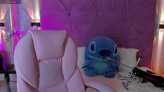 Snapshot of Stushaa chatting on July 13, 2026, 1:10 pm Stushaa online show from July 13, 2026, 1:10 pm