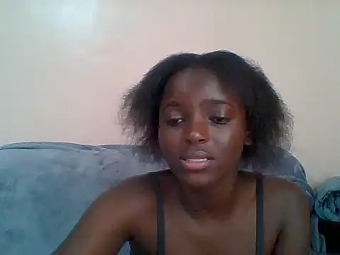 Snapshot of Beauty-Anka chatting on June 19, 2026, 5:35 am Beauty-Anka online show from June 19, 2026, 5:35 am