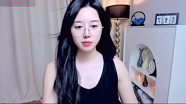 miuu6868 online show from June 17, 2026, 2:11 am