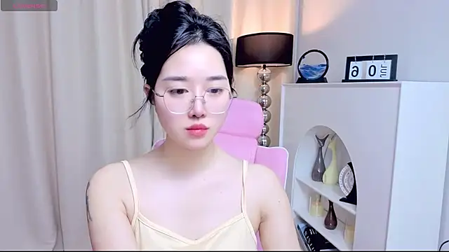 miuu6868 online show from July 6, 2026, 2:29 am