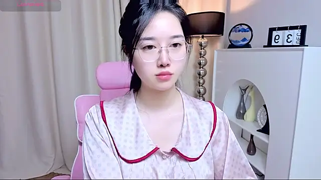 miuu6868 online show from June 5, 2026, 2:05 am
