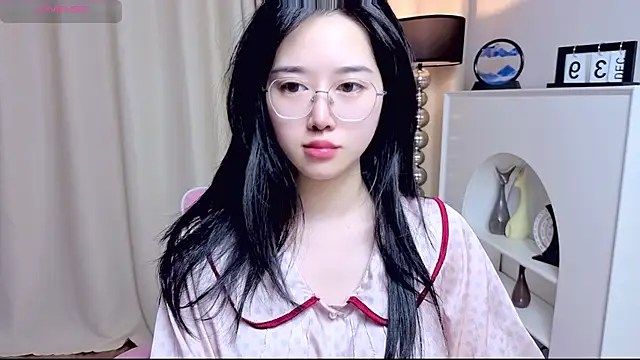 miuu6868 online show from June 6, 2026, 2:06 am
