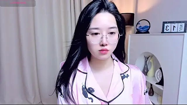 miuu6868 online show from June 14, 2026, 2:08 am