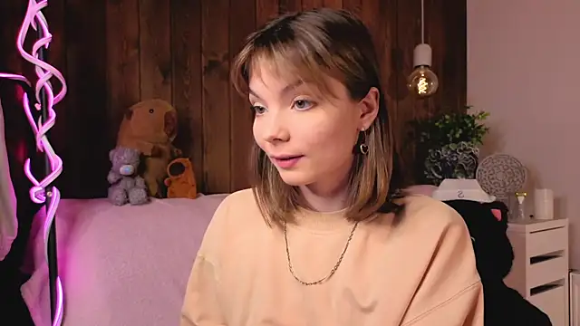 Snapshot of IvoryPesante chatting on June 28, 2026, 8:26 pm IvoryPesante online show from June 28, 2026, 8:26 pm