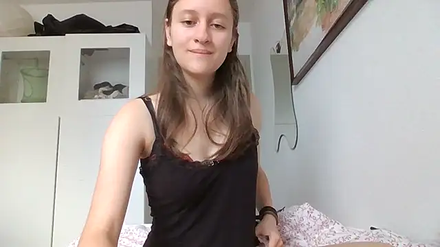 SoftieSophie online show from June 11, 2026, 4:53 am
