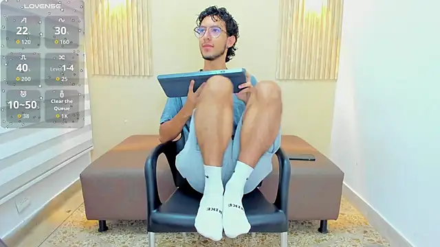 LEO SANZ66 online show from June 9, 2026, 12:28 pm