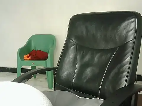 Daddies toy 1 online show from June 12, 2026, 2:59 pm