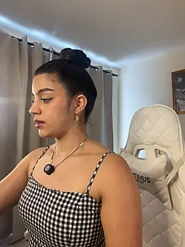 Amel Rosse online show from July 26, 2026, 2:35 pm