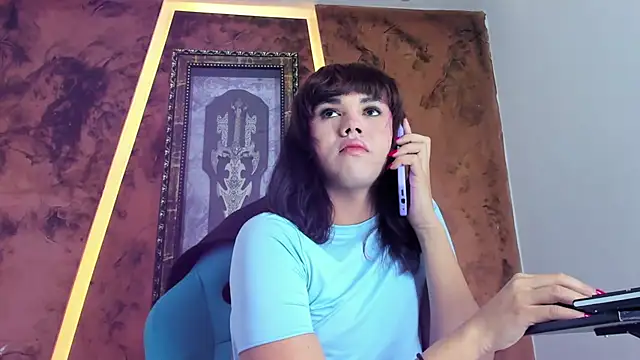 AndreaGiraldo  online show from July 10, 2026, 7:58 pm