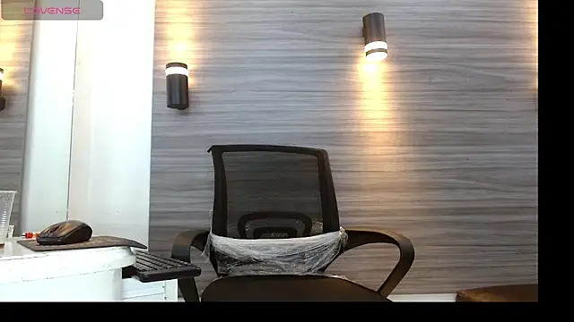 LeleHott01 online show from July 1, 2026, 2:34 am