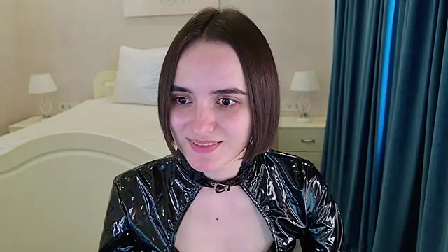 Snapshot of Daisy_Heart chatting on July 1, 2026, 8:03 am Daisy Heart online show from July 1, 2026, 8:03 am