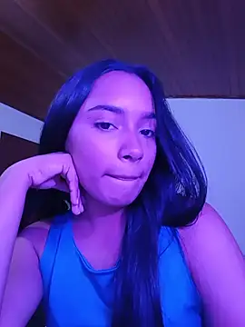xcleila online show from June 25, 2026, 3:26 am