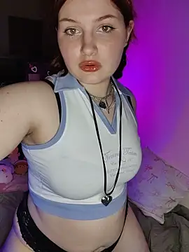Shy Lily online show from July 7, 2026, 10:13 pm