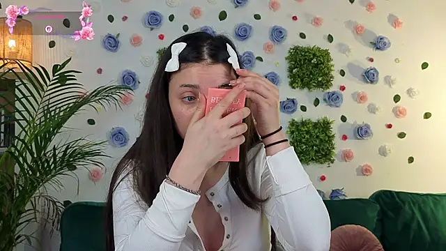 justmeavery online show from June 20, 2026, 1:43 am