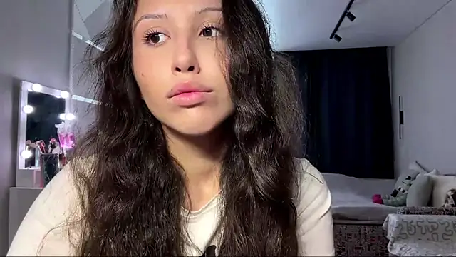 Snapshot of Alicekitty67 chatting on July 14, 2026, 7:46 am Alicekitty67 online show from July 14, 2026, 7:46 am