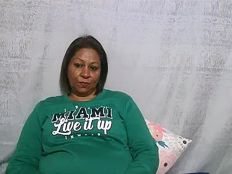 IndianSexyMilf69 online show from June 5, 2026, 6:52 am