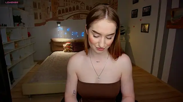 AlisaFoxis online show from July 12, 2026, 5:47 pm