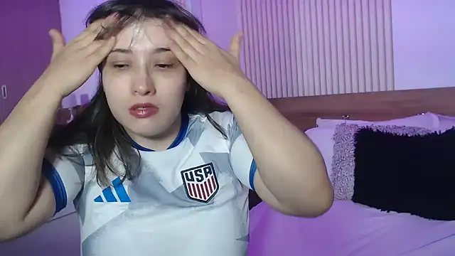 ValentinaGreyy online show from June 24, 2026, 10:07 pm