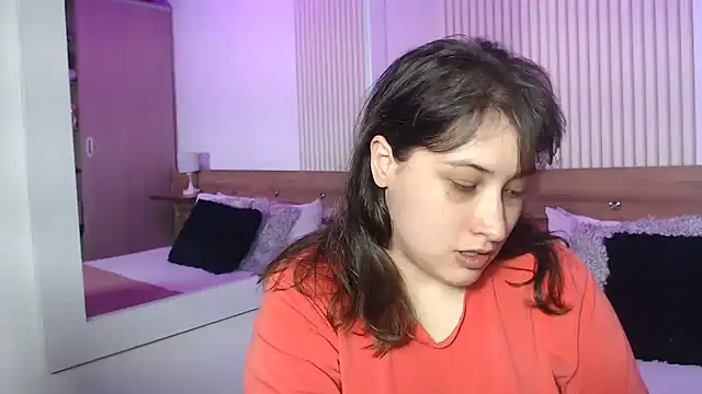 ValentinaGreyy online show from July 3, 2026, 10:05 pm