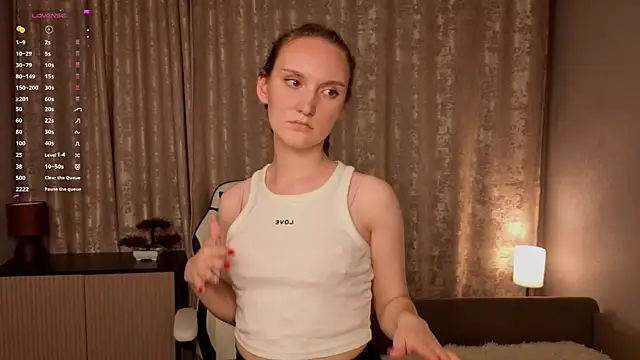 JenevaLitalien online show from June 17, 2026, 6:51 pm