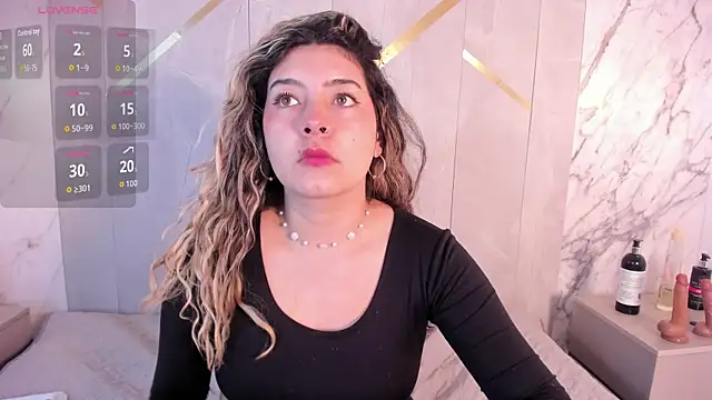 ChloeBelle  online show from June 30, 2026, 12:38 pm