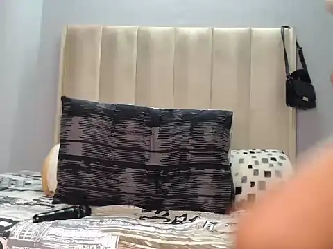 QueenZara 202 online show from June 26, 2026, 2:45 pm