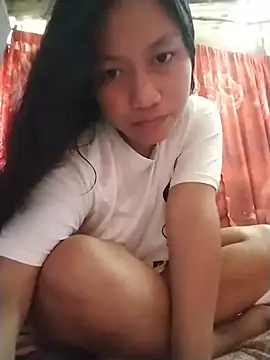 Snapshot of Yummyleyn chatting on July 15, 2026, 1:23 am Yummyleyn online show from July 15, 2026, 1:23 am