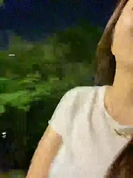 qianduoduo521 online show from June 28, 2026, 3:18 pm