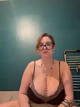 alexia tacrush online show from June 25, 2026, 8:36 pm