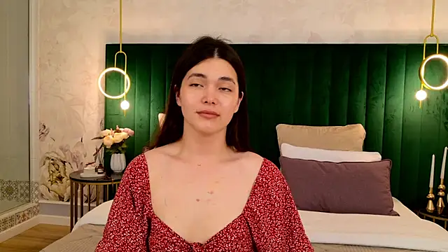 MaddieMeyer online show from July 5, 2026, 4:19 am