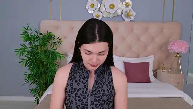 MaddieMeyer online show from June 22, 2026, 3:47 am