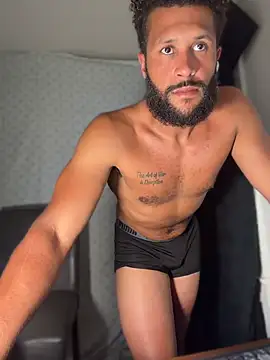 HungStr8Lightskin online show from June 29, 2026, 6:53 am