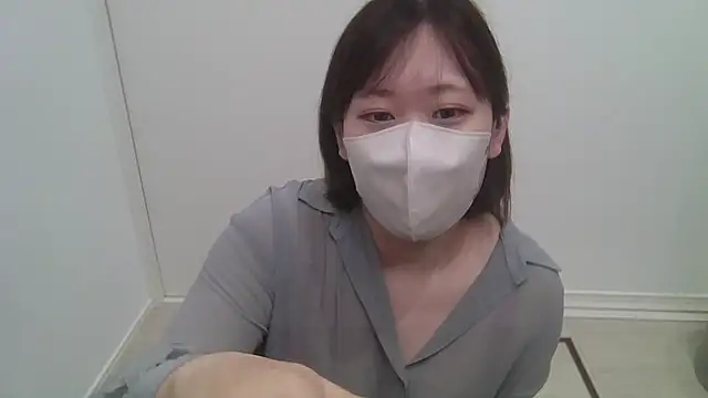 saki cute online show from July 6, 2026, 3:25 pm