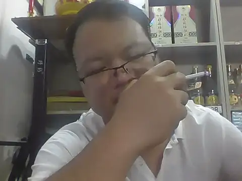 xiaowang2026 online show from June 25, 2026, 6:18 am