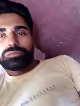 luckyrajput321213 online show from July 3, 2026, 11:28 am