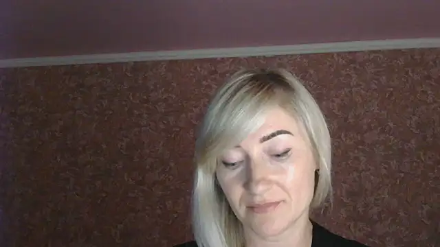 moonlightAnna online show from July 8, 2026, 11:49 pm