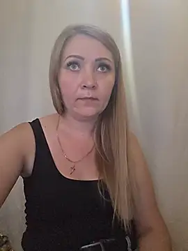SassiSandra online show from June 30, 2026, 3:12 pm
